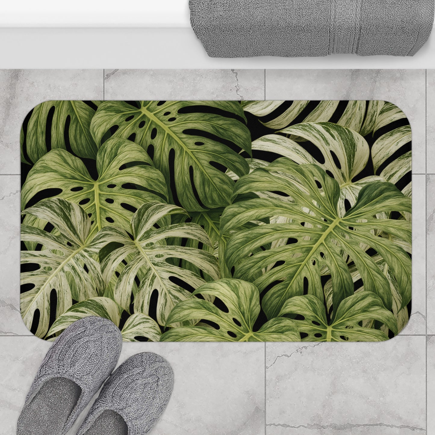 Tropical Monstera Bath Mat — Green Leaf Bathroom Rug