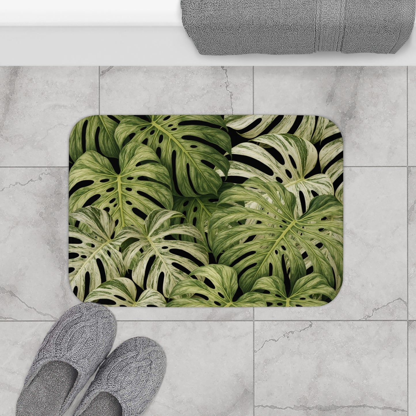 Tropical Monstera Bath Mat — Green Leaf Bathroom Rug