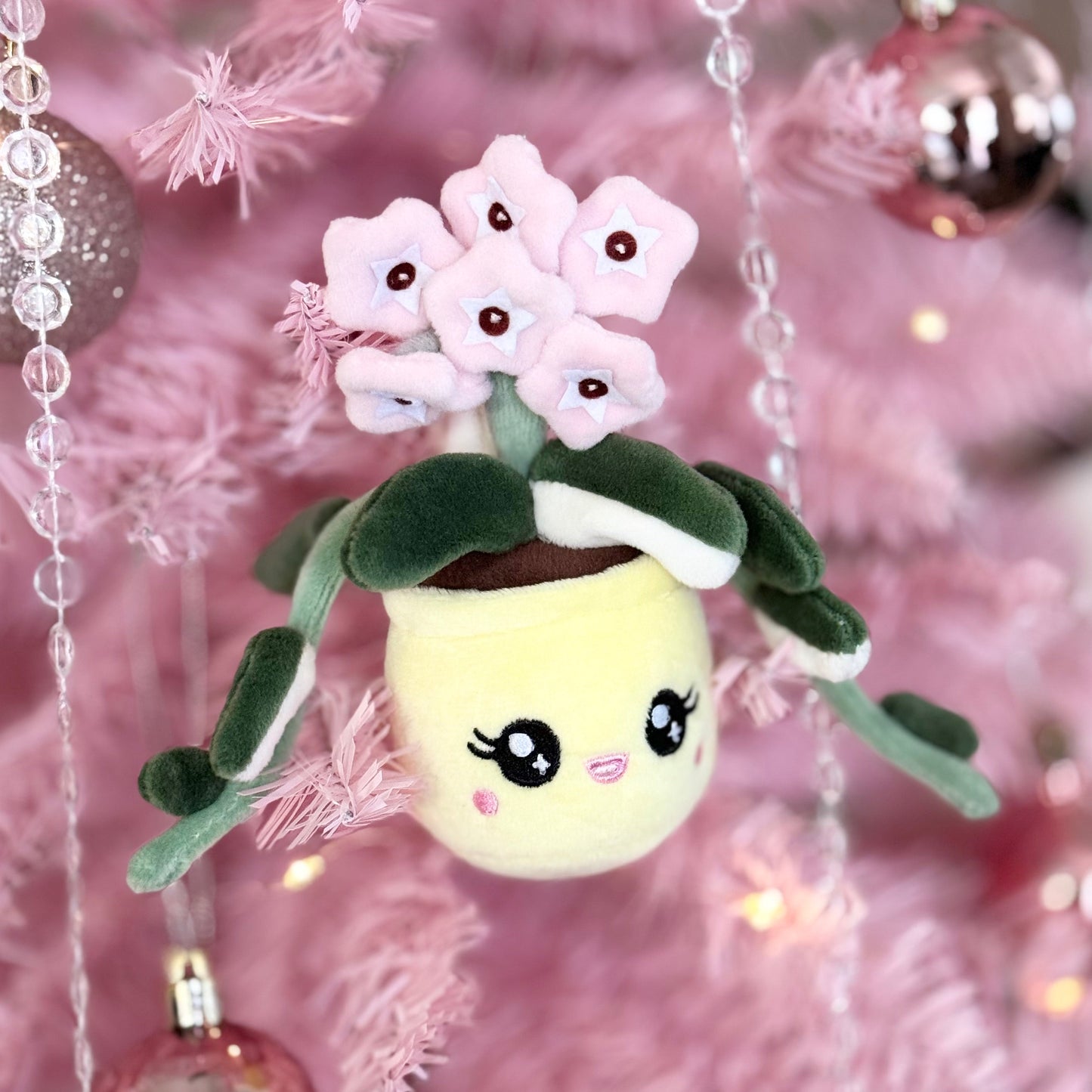 Hoya Carnosa ‘Krimson Queen’ Plush Keychain – 5″ Variegated Houseplant Bag Charm